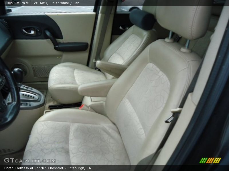 Polar White / Tan 2005 Saturn VUE V6 AWD