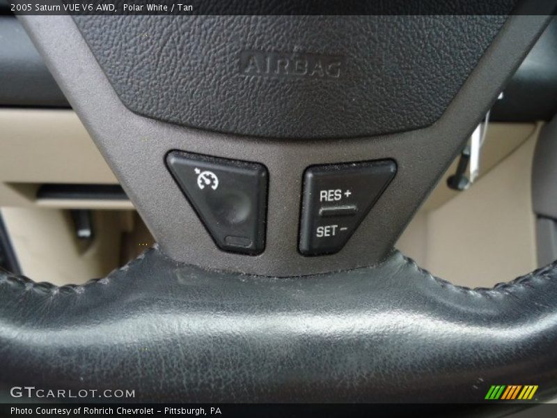 Polar White / Tan 2005 Saturn VUE V6 AWD