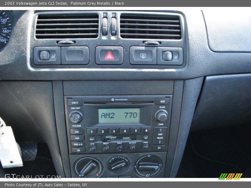 Platinum Grey Metallic / Black 2003 Volkswagen Jetta GLS Sedan