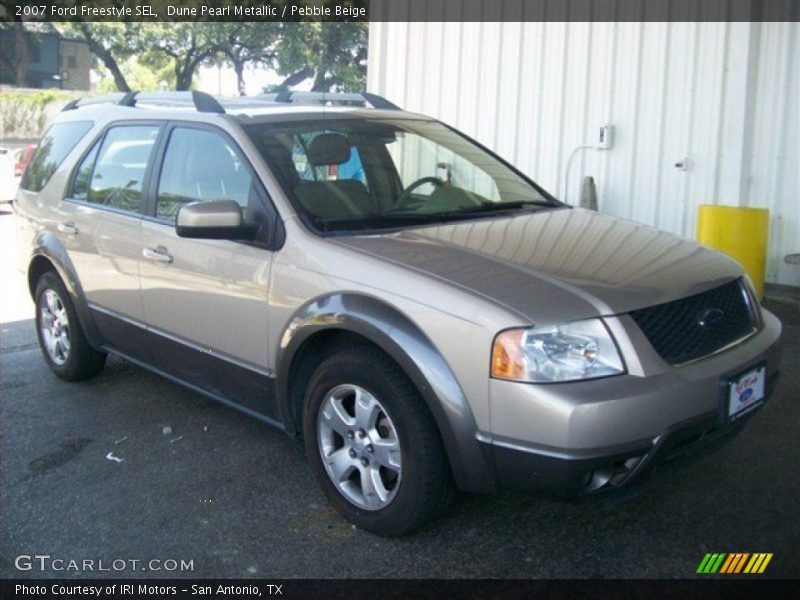 Dune Pearl Metallic / Pebble Beige 2007 Ford Freestyle SEL