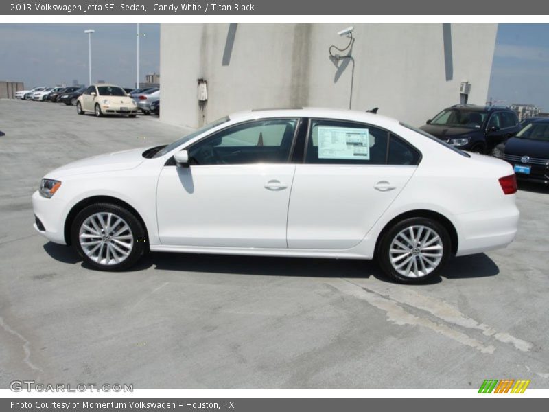Candy White / Titan Black 2013 Volkswagen Jetta SEL Sedan