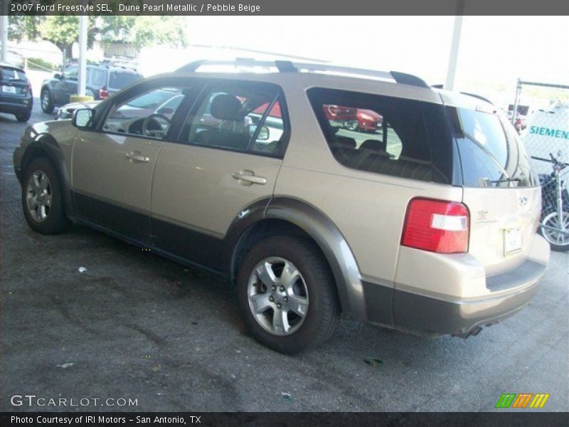 Dune Pearl Metallic / Pebble Beige 2007 Ford Freestyle SEL