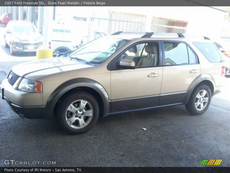 Dune Pearl Metallic / Pebble Beige 2007 Ford Freestyle SEL
