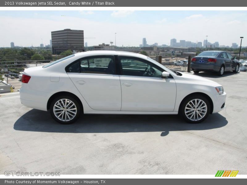 Candy White / Titan Black 2013 Volkswagen Jetta SEL Sedan