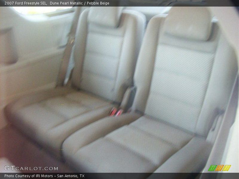 Dune Pearl Metallic / Pebble Beige 2007 Ford Freestyle SEL