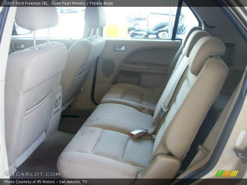 Dune Pearl Metallic / Pebble Beige 2007 Ford Freestyle SEL