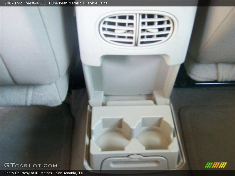 Dune Pearl Metallic / Pebble Beige 2007 Ford Freestyle SEL