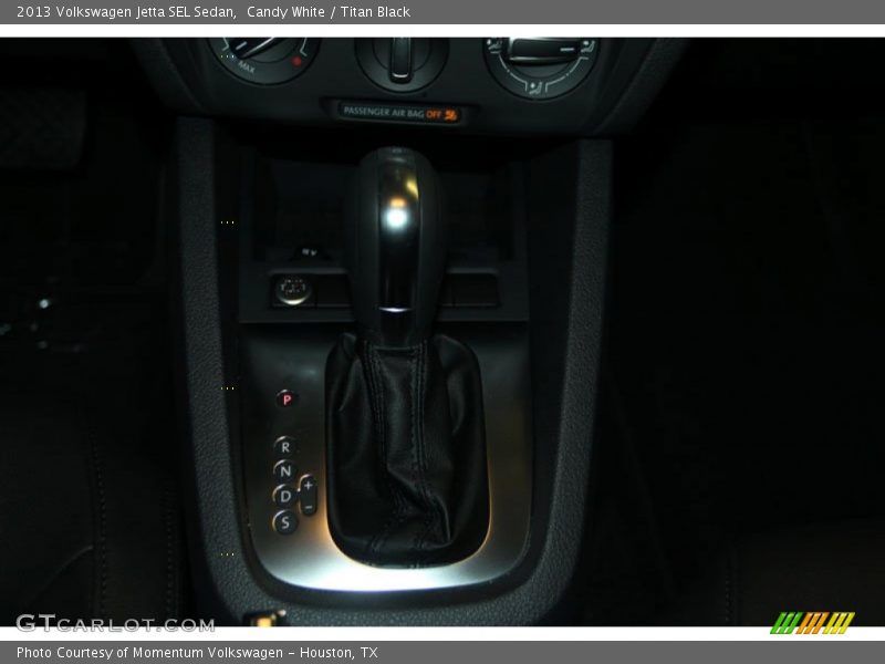 Candy White / Titan Black 2013 Volkswagen Jetta SEL Sedan