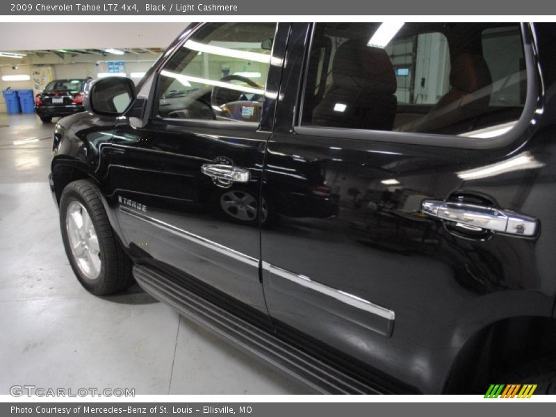 Black / Light Cashmere 2009 Chevrolet Tahoe LTZ 4x4