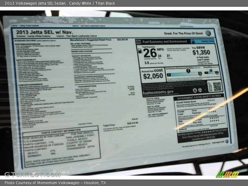 Candy White / Titan Black 2013 Volkswagen Jetta SEL Sedan