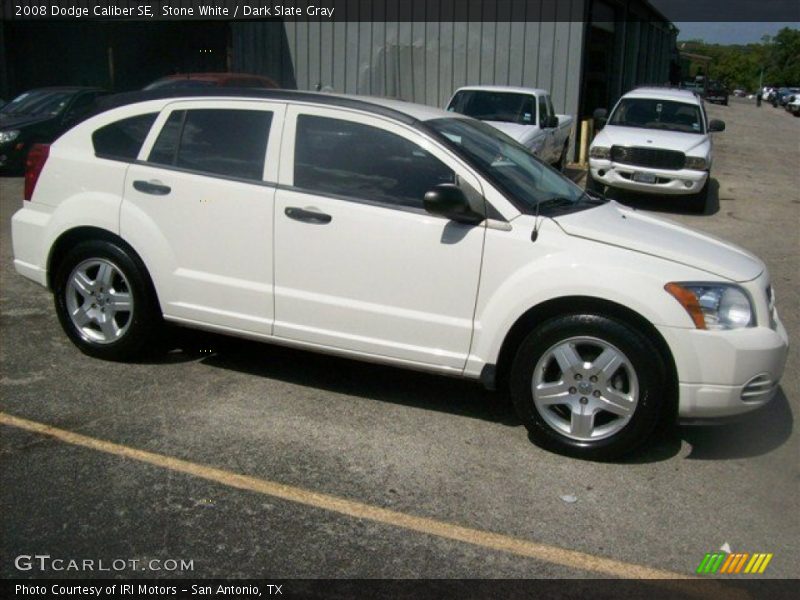 Stone White / Dark Slate Gray 2008 Dodge Caliber SE