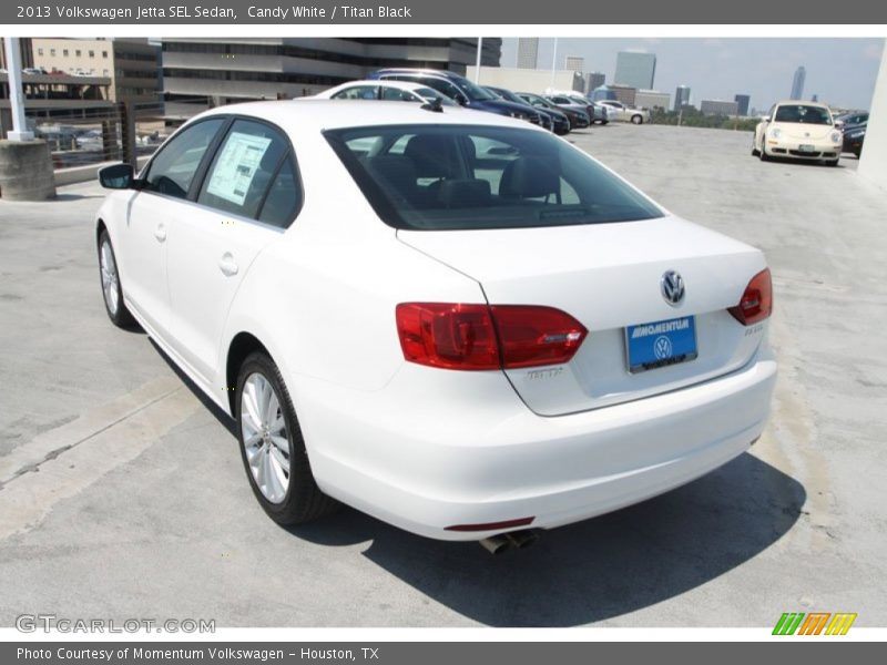Candy White / Titan Black 2013 Volkswagen Jetta SEL Sedan