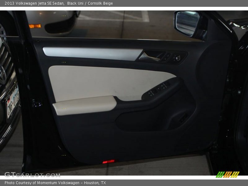 Black Uni / Cornsilk Beige 2013 Volkswagen Jetta SE Sedan