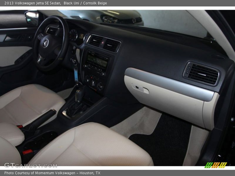 Black Uni / Cornsilk Beige 2013 Volkswagen Jetta SE Sedan