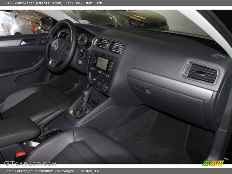 Black Uni / Titan Black 2013 Volkswagen Jetta SEL Sedan