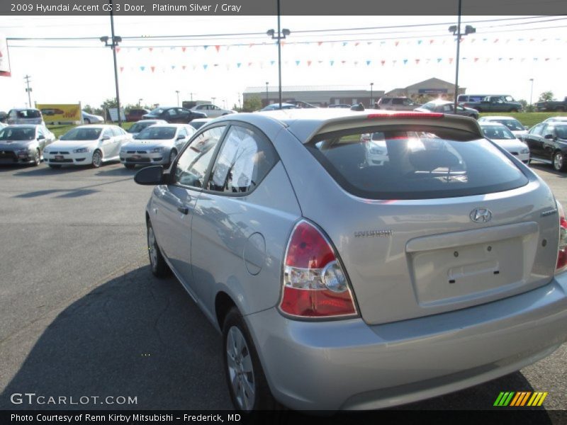 Platinum Silver / Gray 2009 Hyundai Accent GS 3 Door
