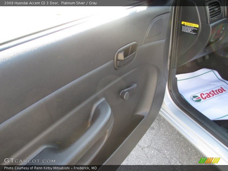Platinum Silver / Gray 2009 Hyundai Accent GS 3 Door