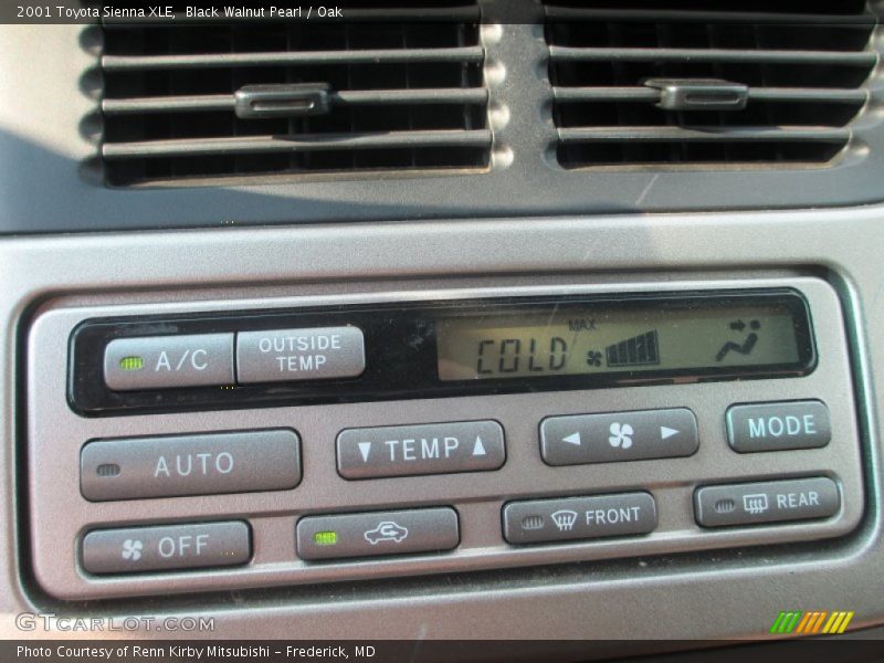 Black Walnut Pearl / Oak 2001 Toyota Sienna XLE