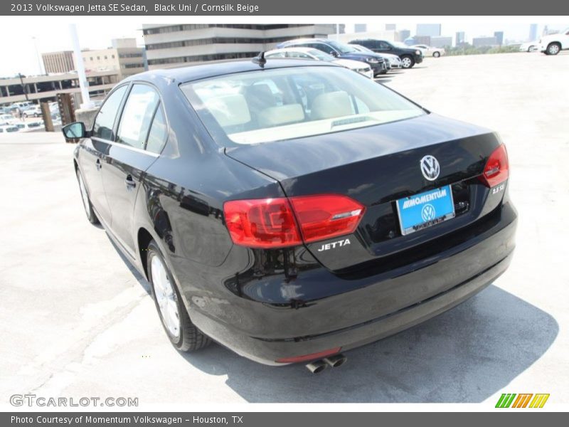Black Uni / Cornsilk Beige 2013 Volkswagen Jetta SE Sedan