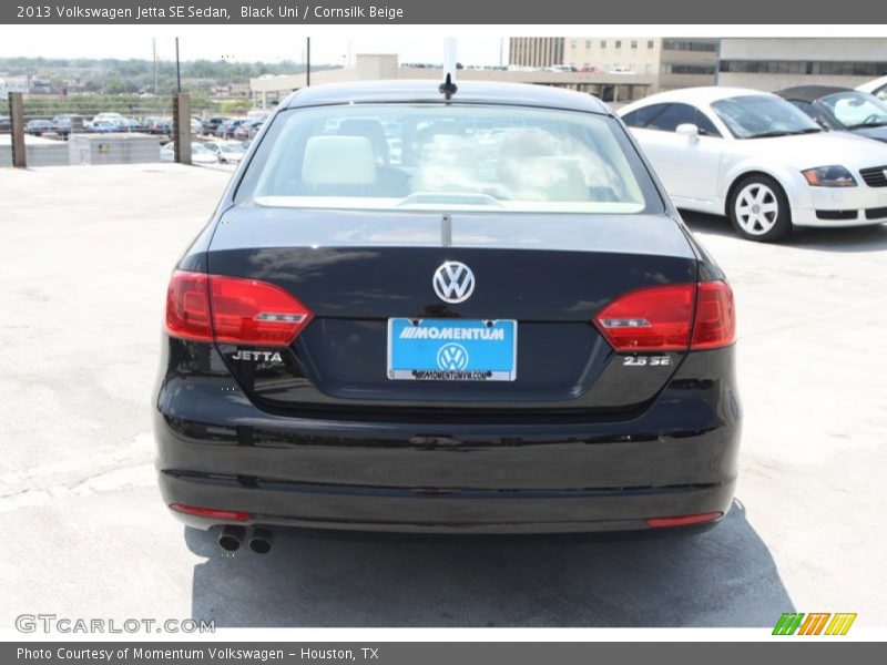 Black Uni / Cornsilk Beige 2013 Volkswagen Jetta SE Sedan