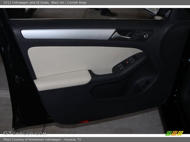 Black Uni / Cornsilk Beige 2013 Volkswagen Jetta SE Sedan