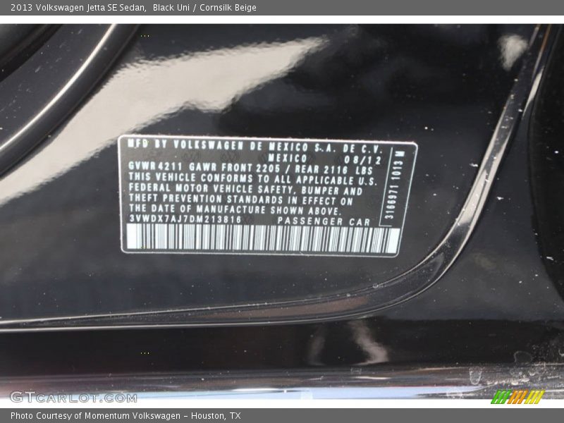 Black Uni / Cornsilk Beige 2013 Volkswagen Jetta SE Sedan