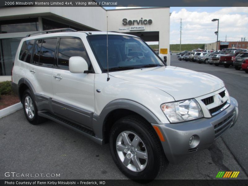 Viking White / Charcoal 2006 Mitsubishi Montero Limited 4x4