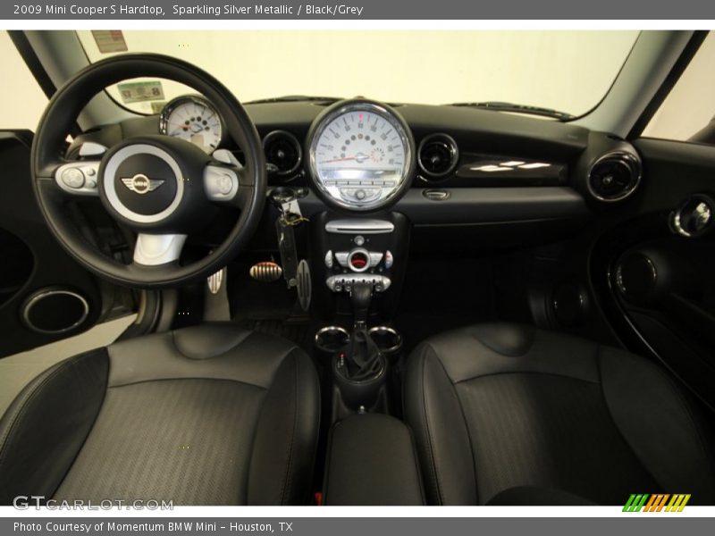 Sparkling Silver Metallic / Black/Grey 2009 Mini Cooper S Hardtop