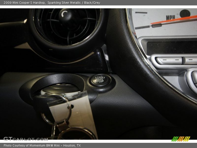 Sparkling Silver Metallic / Black/Grey 2009 Mini Cooper S Hardtop