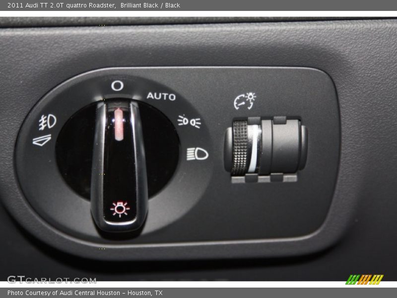 Controls of 2011 TT 2.0T quattro Roadster