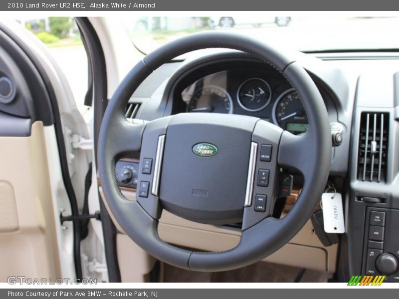 Alaska White / Almond 2010 Land Rover LR2 HSE