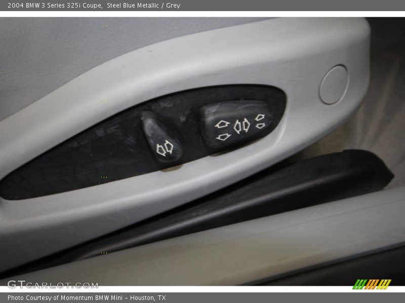 Controls of 2004 3 Series 325i Coupe