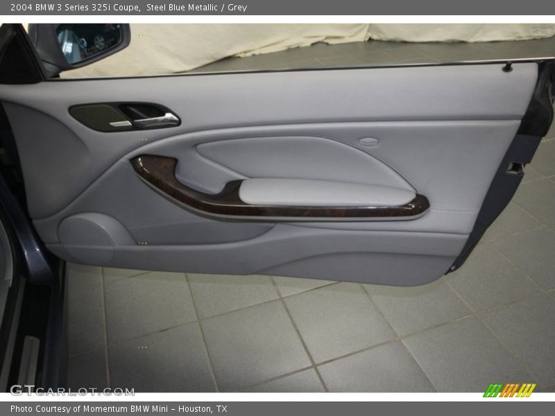 Door Panel of 2004 3 Series 325i Coupe
