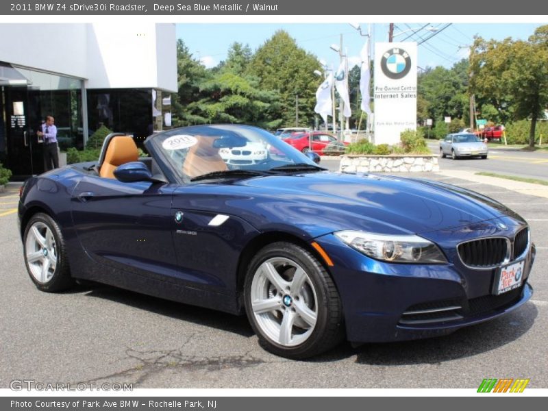 Deep Sea Blue Metallic / Walnut 2011 BMW Z4 sDrive30i Roadster