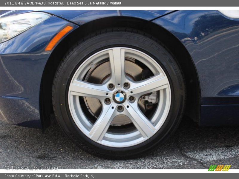 Deep Sea Blue Metallic / Walnut 2011 BMW Z4 sDrive30i Roadster