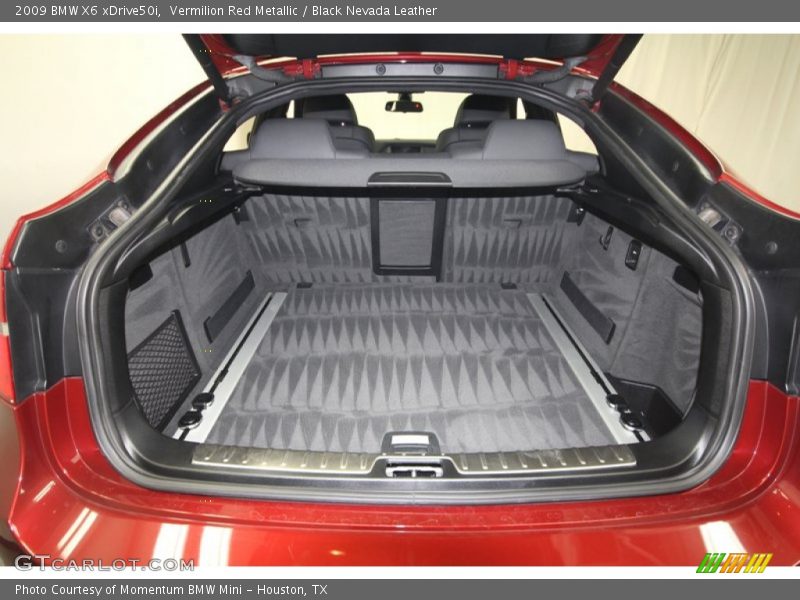  2009 X6 xDrive50i Trunk