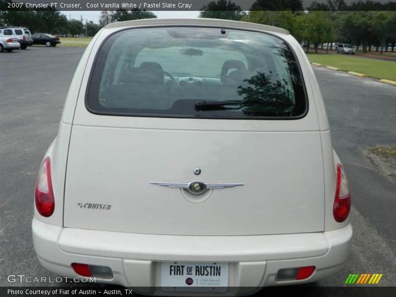 Cool Vanilla White / Pastel Slate Gray 2007 Chrysler PT Cruiser