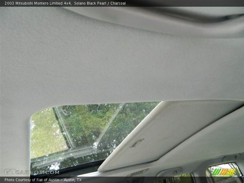 Solano Black Pearl / Charcoal 2003 Mitsubishi Montero Limited 4x4