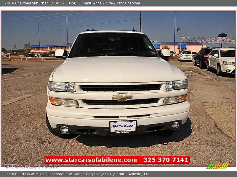Summit White / Gray/Dark Charcoal 2004 Chevrolet Suburban 1500 Z71 4x4