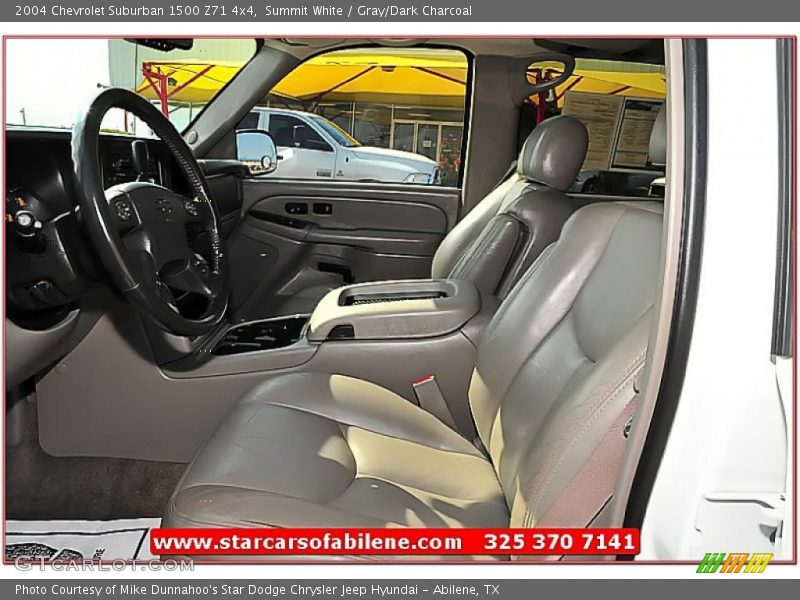 Summit White / Gray/Dark Charcoal 2004 Chevrolet Suburban 1500 Z71 4x4