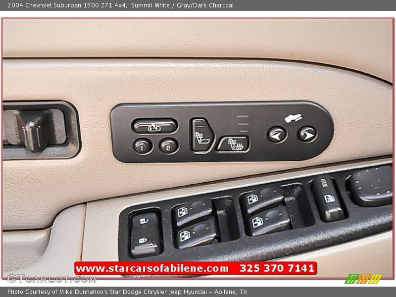 Summit White / Gray/Dark Charcoal 2004 Chevrolet Suburban 1500 Z71 4x4