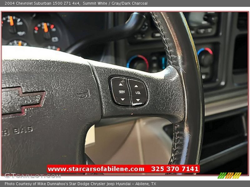 Summit White / Gray/Dark Charcoal 2004 Chevrolet Suburban 1500 Z71 4x4