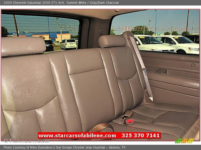 Summit White / Gray/Dark Charcoal 2004 Chevrolet Suburban 1500 Z71 4x4