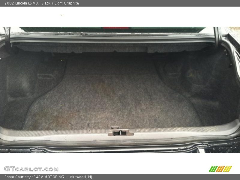  2002 LS V8 Trunk