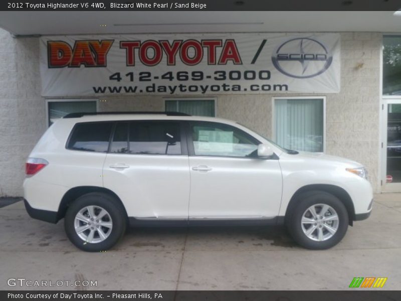 Blizzard White Pearl / Sand Beige 2012 Toyota Highlander V6 4WD