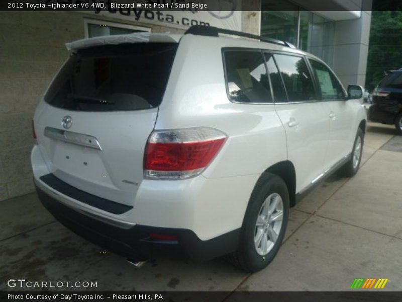 Blizzard White Pearl / Sand Beige 2012 Toyota Highlander V6 4WD