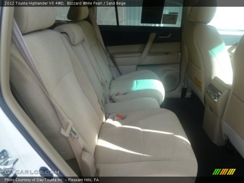 Blizzard White Pearl / Sand Beige 2012 Toyota Highlander V6 4WD