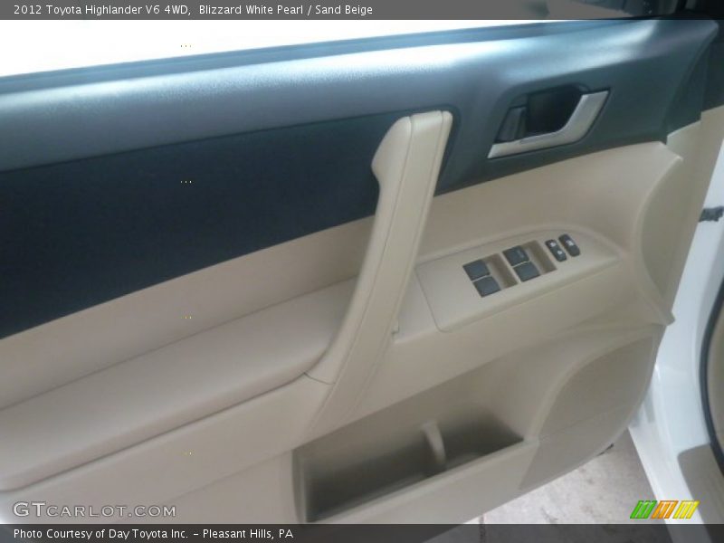 Blizzard White Pearl / Sand Beige 2012 Toyota Highlander V6 4WD