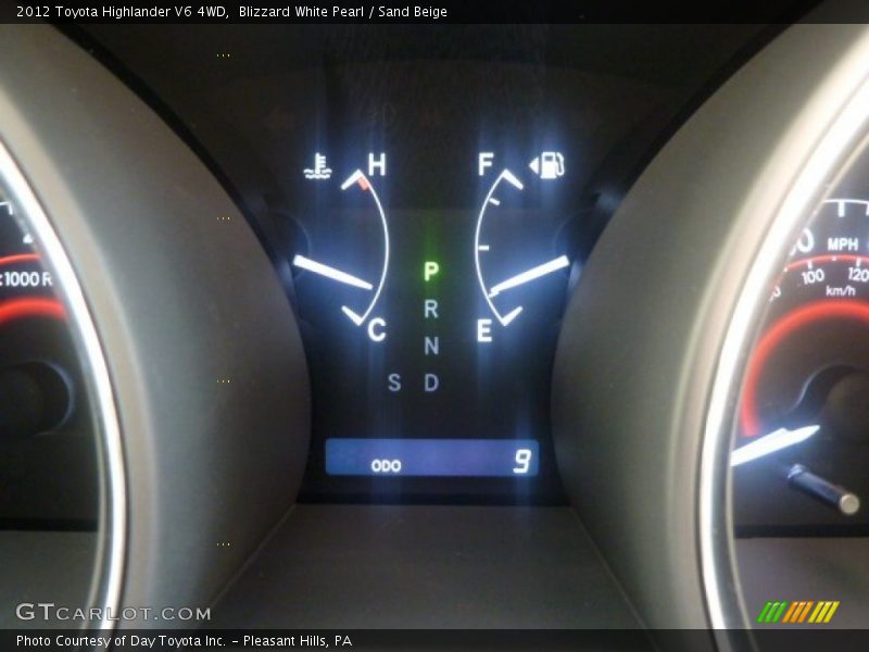 Blizzard White Pearl / Sand Beige 2012 Toyota Highlander V6 4WD