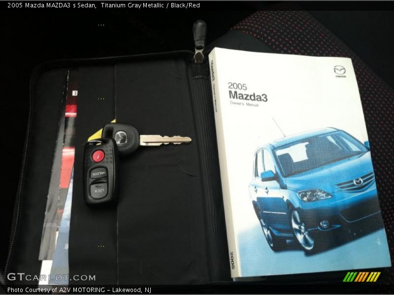Titanium Gray Metallic / Black/Red 2005 Mazda MAZDA3 s Sedan